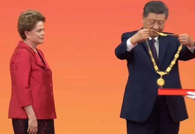 Dilma recebe medalha de presidente chinês Xi Jinping