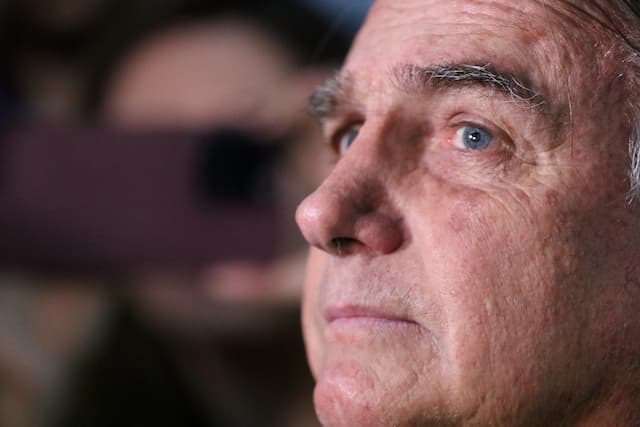 Bolsonaro deve apresentar defesa de denúncia sobre golpe nesta quinta