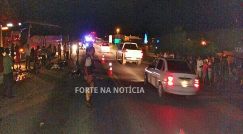 ACIDENTE: Adolescente e mulher morrem após moto que estavam ser atropelada no interior da Bahia