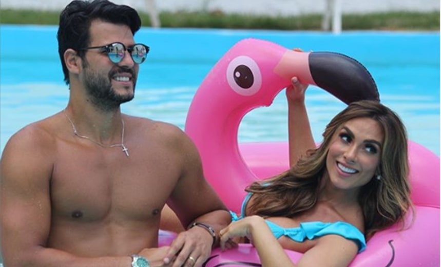 Confinado em reality, marido de Nicole Bahls não é avisado de morte do irmão Aratu On Confinado em reality, marido de Nicole Bahls não é avisado de morte do irmão Aratu On