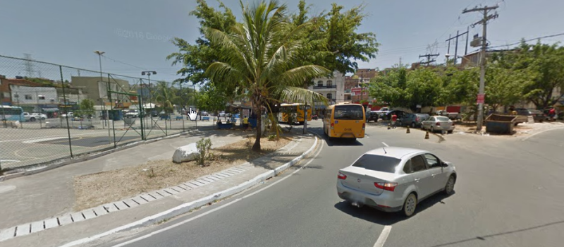 Mulher morre após ser atropelada por ônibus em Tancredo Neves; Motorista fugiu do local