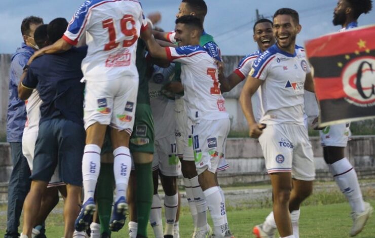 Bahia sofre no segundo tempo, mas vence Campinense fora de casa com direito a golaço de Rodallega