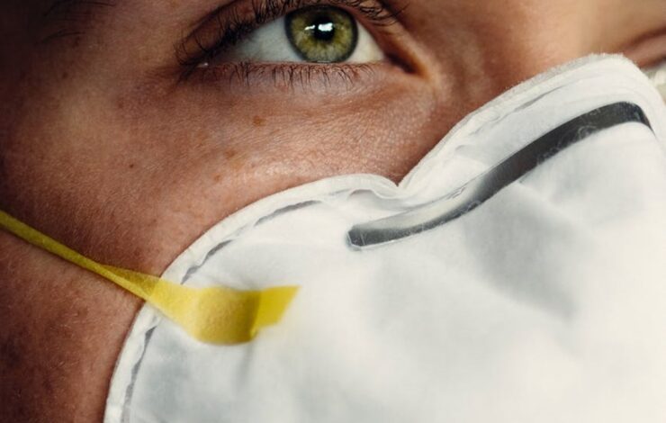 Inglaterra vai liberar uso de máscaras, deixar de exigir vacinação e aconselha trabalho presencial; 