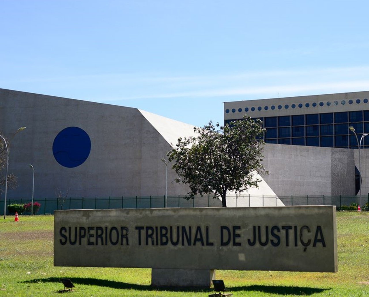 STJ Prorroga Afastamento De Desembargadores E Juíza Investigados Por ...