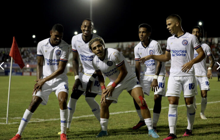 Bahia vence Atl&eacute;tico de Alagoinhas de virada e carimba primeira vit&oacute;ria no Nordest&atilde;o