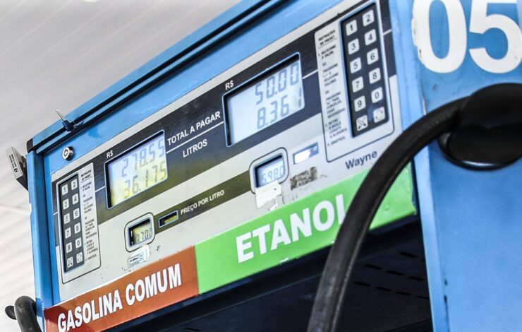 Deputado aponta que preço do etanol nas usinas subiu quase 5 vezes após retomada de impostos federais