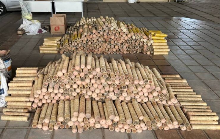 Mais de 1.200 espadas de S&atilde;o Jo&atilde;o e 200 kg de p&oacute;lvora s&atilde;o apreendidas em Cruz das Almas