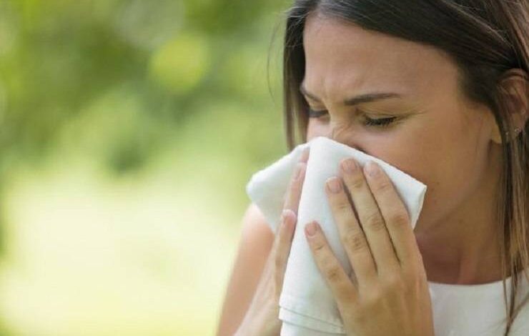 S&iacute;ndromes gripais: casos de H1N1 crescem entre adultos; diagn&oacute;sticos de Covid-19 caem