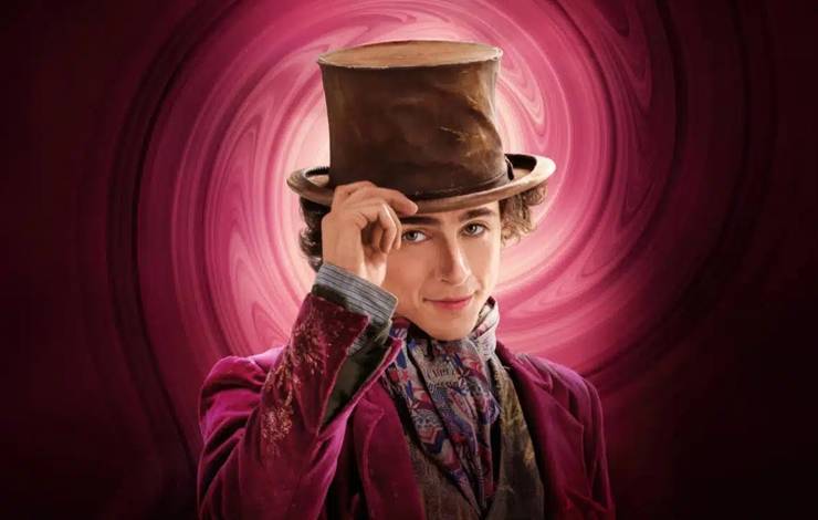 Necessário ou não? Filme que mostra o início da carreira de Willy Wonka e sua fábrica de chocolates vale a pena de ser conferido?